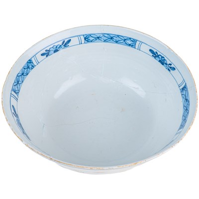 Lot A Vauxhall Delft large bowl