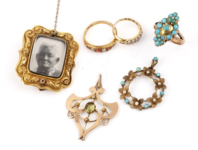 Lot 442 - Collection of various jewellery Comprising: a...