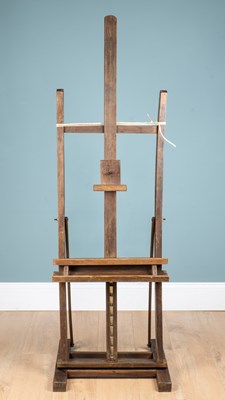 Lot 208 - A 20th century artist's easel