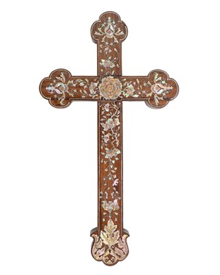 Lot 1097 - A 19th century Colonial rosewood cross