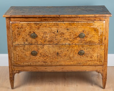 Lot 185 - An 18th century Italian walnut commode