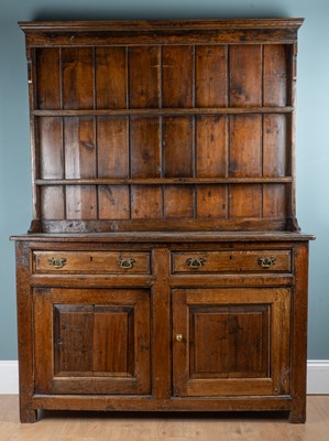 Lot 153 - An 18th/19th century Welsh oak dresser