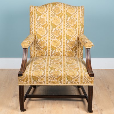 Lot 162 - A George III mahogany Gainsborough chair