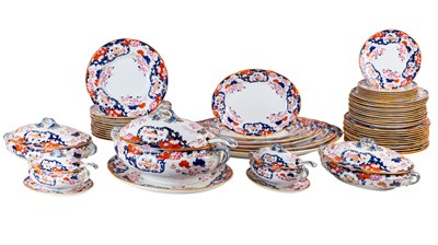 Lot 347 - An early 20th century Booth's Lucania pattern dinner service