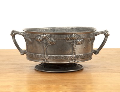 Lot David Veasey for Liberty & Co Tudric, pewter...