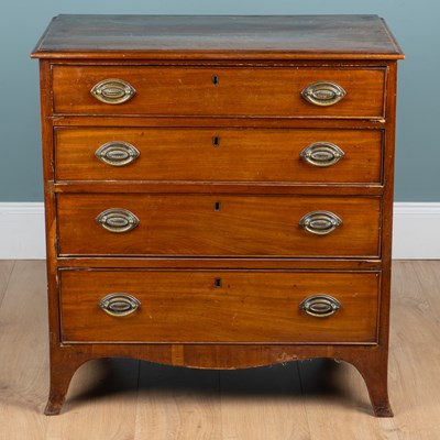 Lot 1133 - A Regency mahogany chest of drawers