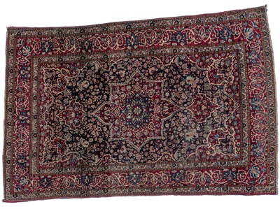 Lot 313 - A mid-20th century hand-woven Isfahan-style rug