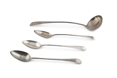 Lot 649 - A George III Scottish silver old English...