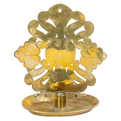 Lot 1136 - A 17th century Dutch brass wall sconce