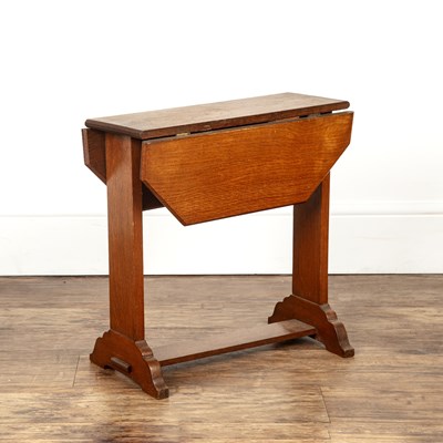 Lot 22 - Cotswold School Oak, small drop-leaf table,...