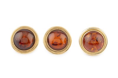 Lot 279 - A gem set ring and ear studs matched suite,...