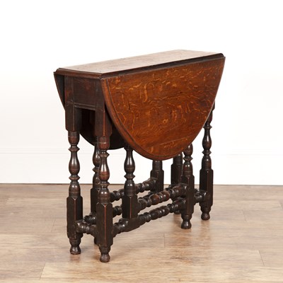 Lot 10 - Small oak gateleg table 18th Century and later,...