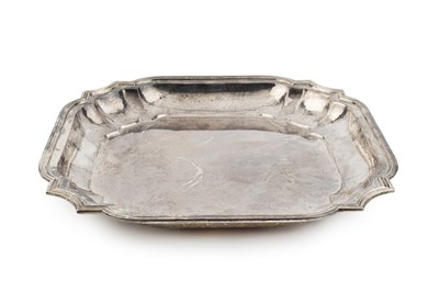 Lot 672 - An Italian silver serving dish, of shaped...