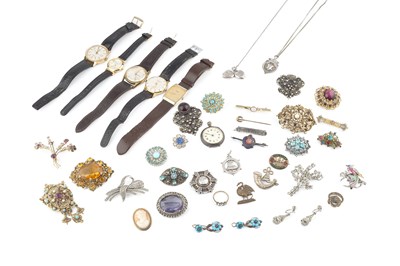 Lot 446 - A collection of silver and white metal...