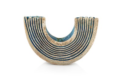 Lot Alan Wallwork (1931-2019) Wedge form stoneware...