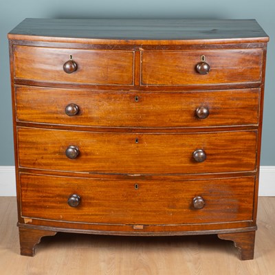 Lot 1334 - An early 19th century mahogany bow-fronted chest of drawers