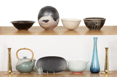 Lot 285 - Collection of various ceramics and...