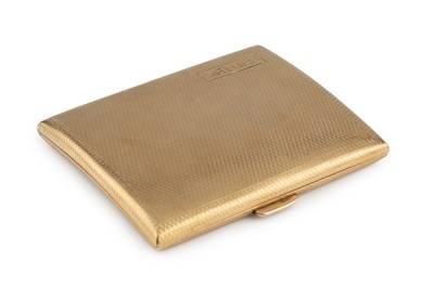 Lot A George VI 9ct gold cigarette case, of...
