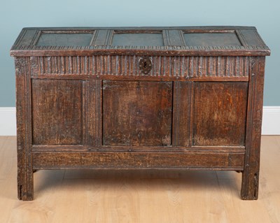 Lot 1183 - An 18th century oak coffer