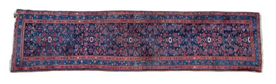 Lot 1194 - An early 20th century Bidjar runner