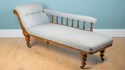 Lot 531 - A Victorian walnut chaise long