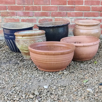 Lot 1454 - A collection of six terracotta pots