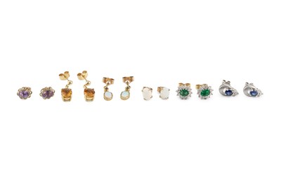 Lot 407 - A pair of sapphire and diamond set ear studs,...