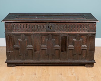 Lot 1197 - A James I oak coffer