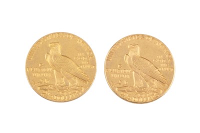 Lot 356 - Two United States of America 2½ dollars gold...
