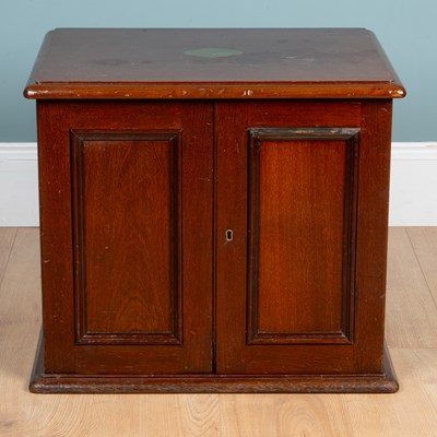 Lot 490 - A mid-20th century mahogany collectors' cabinet
