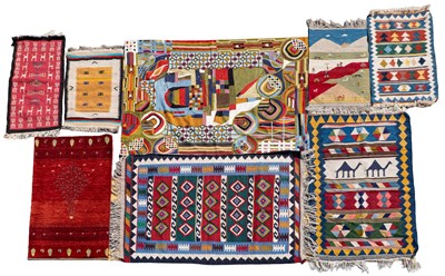 Lot 431 - A collection of eight rugs