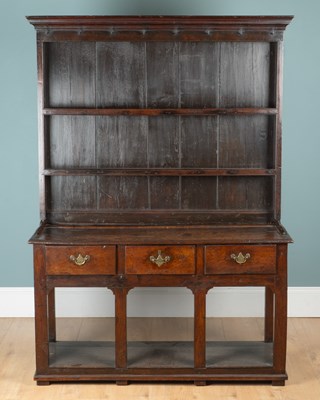 Lot 1123 - An 18th or 19th century oak dresser