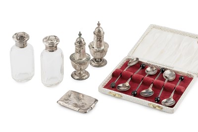 Lot 706 - A small collection of silver, comprising a...