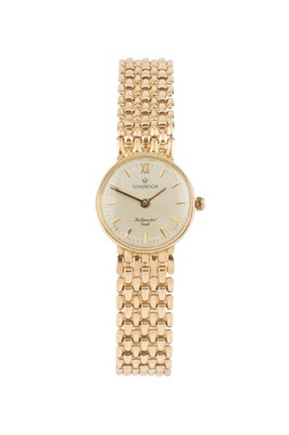 Lot 302 - A lady's 9ct gold bracelet watch by Sovereign,...