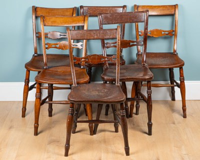 Lot 1126 - A harlequin set of six Oxford-style bar-back kitchen chairs