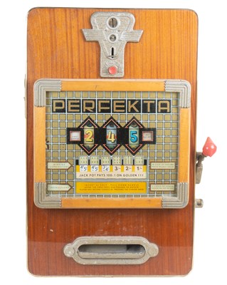 Lot 1336 - A 1960s German Perfekta fruit machine