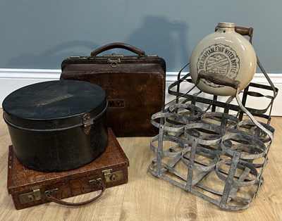 Lot 271A - A Gladstone bag and other items