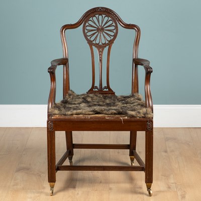Lot 359 - A Georgian mahogany Hepplewhite-style armchair