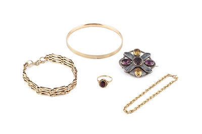 Lot 409 - A collection of jewellery, comprising a 9ct...