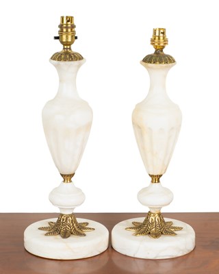 Lot 153 - A pair of table lamps