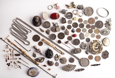 Lot 337 - Collection of various jewellery and coins To...