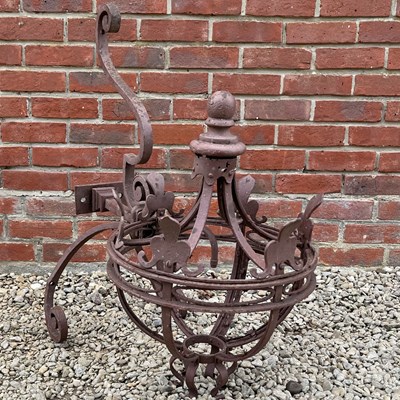 Lot 1469 - A French wrought iron gas lamp