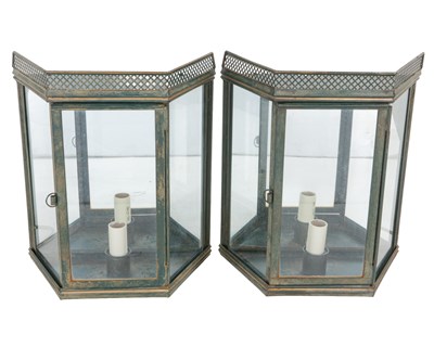 Lot 289 - A pair of wall lanterns by Vaughan