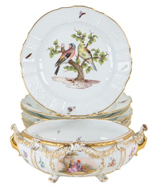 Lot 464 - A set of six Marcolini Meissen plates and a Dresden tureen