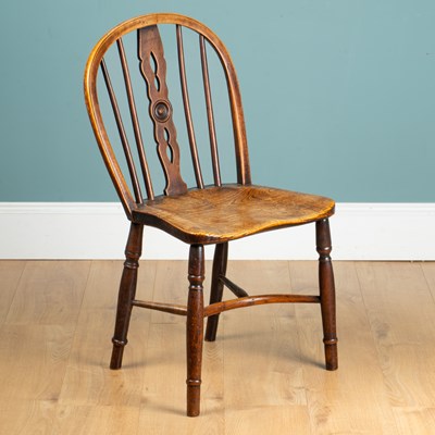 Lot 1208 - A Georgian Robert Pryor type Windsor chair