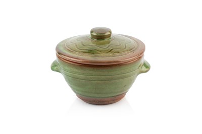 Lot 423 - In the manner of Michael Cardew (1901-1983) at...