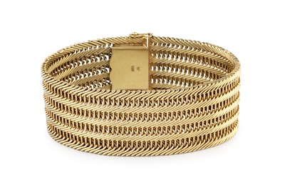 Lot 6 - A fancy-link bracelet, designed as an...