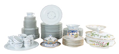 Lot 450 - A Limoges Hortense pattern part dinner service by L. Bernardaud & Co