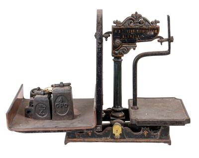 Lot 1109 - A set of ironmonger's scales by Avery