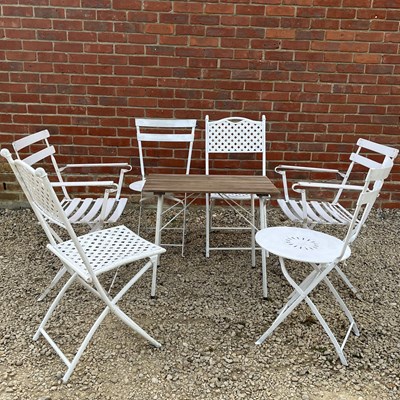 Lot 1457 - A collection of folding garden chairs